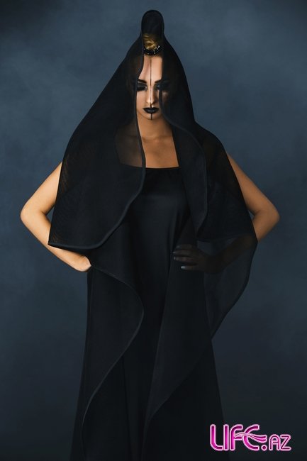 Дизайнер Зумруд Мирзалиева представила кадры из lookbook’a своей новой коллекции Дизайнер Зумруд Мирзалиева представила кадры из lookbook’a своей новой коллекции