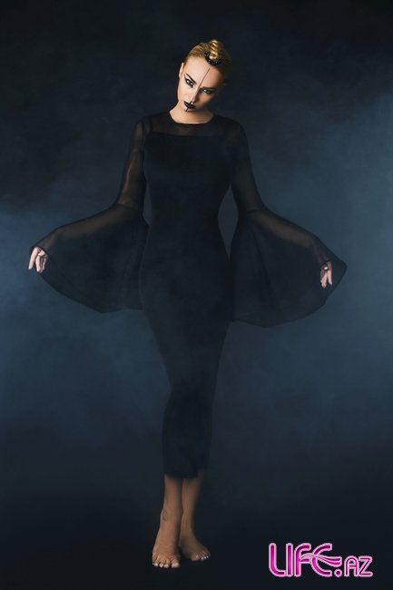 Дизайнер Зумруд Мирзалиева представила кадры из lookbook’a своей новой коллекции Дизайнер Зумруд Мирзалиева представила кадры из lookbook’a своей новой коллекции