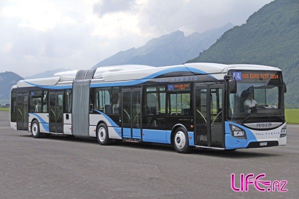 Bakıya 18 metr uzunluğunda yeni avtobus gətirilib