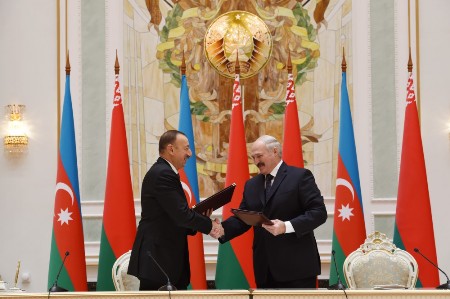 Prezident İlham Əliyev: “Belarusla əməkdaşlığın bütün istiqamətlərində müsbət dinamika görürük”
