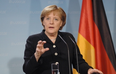 Merkel: "Almaniya Minsk qrupunun üzvü kimi, gələcəkdə də Qarabağ münaqişəsinin sülh yolu ilə həllində iştirak edəcək"