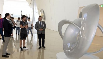 Фернандо Алонсо посетил Центр Гейдара Алиева 