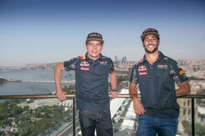 Дэниэль Риккардо и Макс Ферстаппен прибыли в Баку для участия в гонке Формула-1