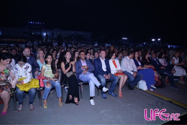 На побережье Баку состоялось открытие фестиваля «Жара»