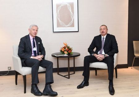 Prezident Davosda "McKinsey" şirkətinin qlobal idarəedici tərəfdaşı ilə görüşüb
