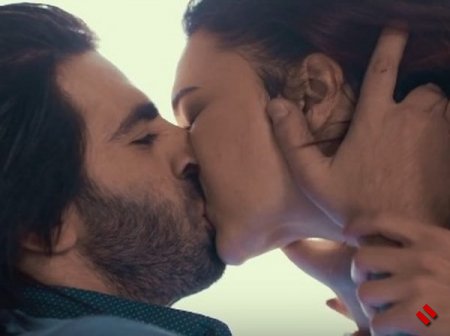 Страстный поцелуй Оксаны Расуловой и Эльшада Хосе 