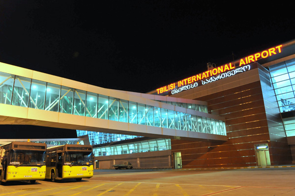 Tbilisi beynəlxalq hava limanının fəaliyyətində problem yaranıb