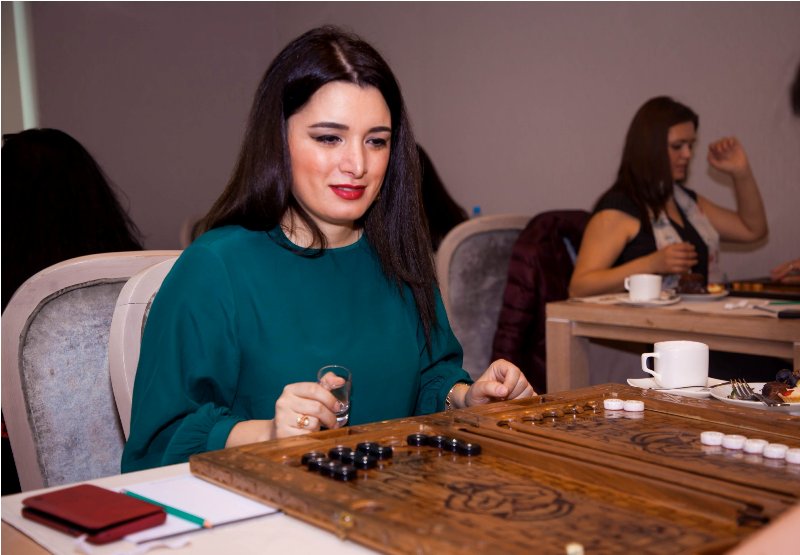 В Баку прошел II закрытый турнир по нардам среди женщин