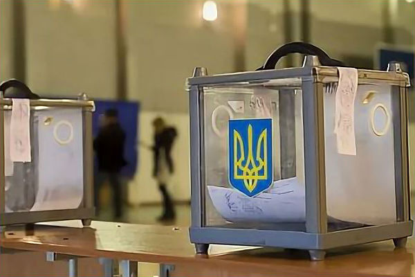 Зеленский продолжает лидировать на выборах после обработки 80% бюллетеней Зеленский продолжает лидировать на выборах после обработки 80% бюллетеней