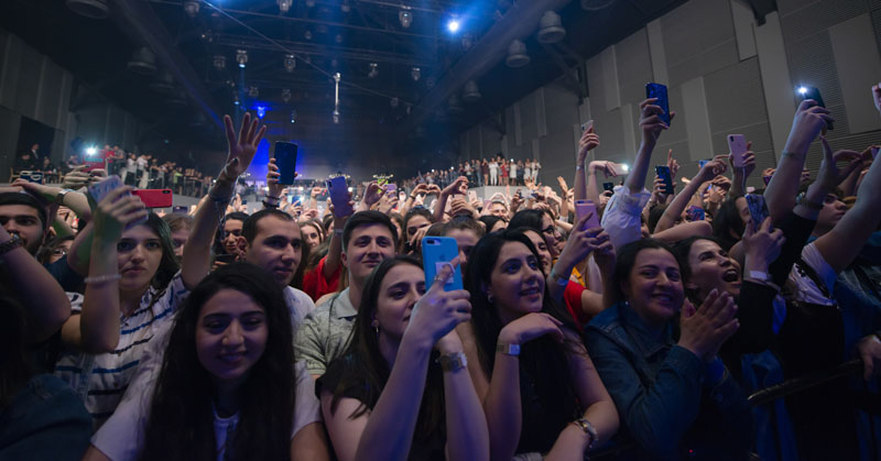 Зажигательный концерт HammAli & Navai в Баку