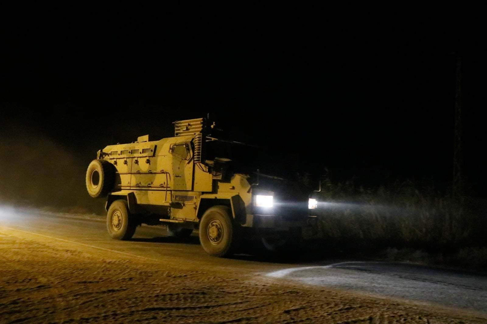 Турция начала наземную операцию на востоке Евфрата