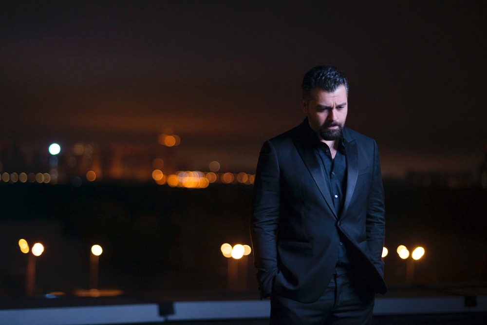 EMIN и Алексей Чумаков сняли экстремальный клип на крыше небоскреба EMIN и Алексей Чумаков сняли экстремальный клип на крыше небоскреба