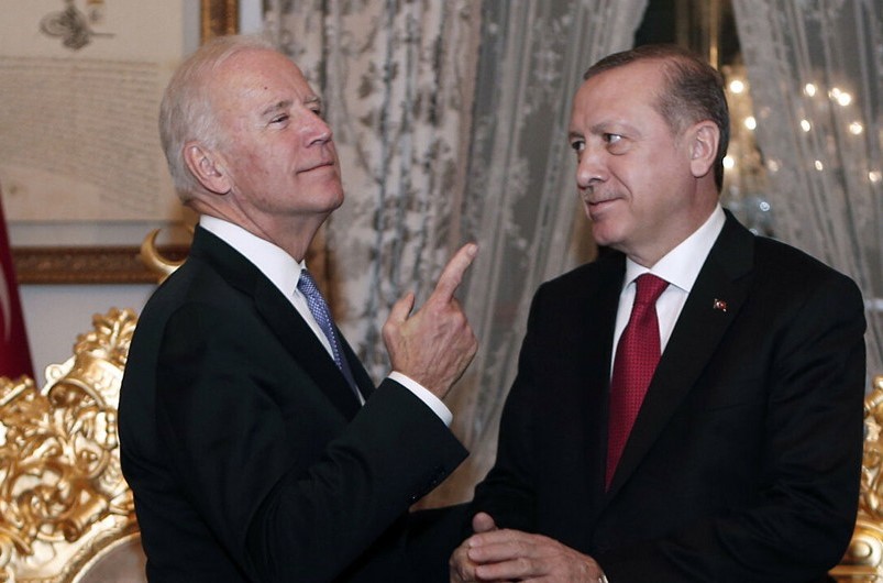 Эрдоган поздравил Байдена с избранием президентом США