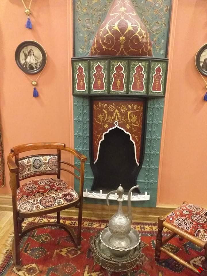 В Баку представлена уникальная коллекция экспонатов из Карабаха, выкупленных у частных коллекционеров