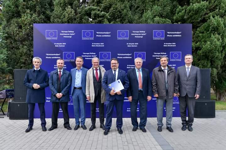 В Баку состоялась церемония закрытия фотовыставки "EU4Azerbaijan"