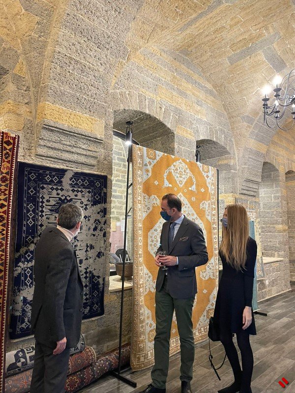 «Азерхалча» провела презентацию коллекции ковров «Новый взгляд на карабахские ковры»