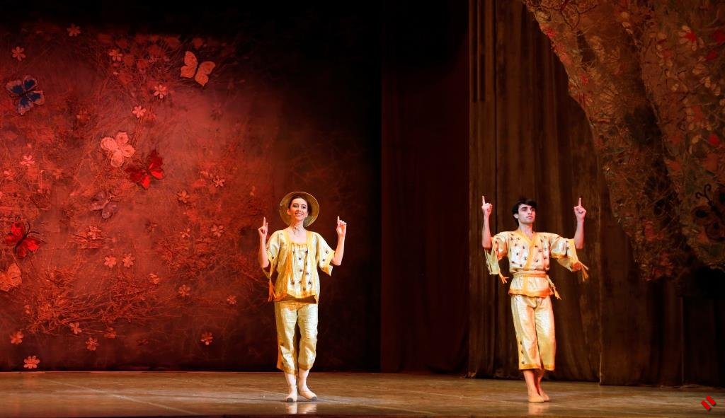 "Щелкунчик" на сцене Театра Оперы и балета в Баку