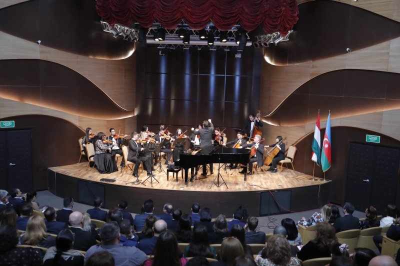 Юбилей дипотношений Азербайджана и Венгрии отметили концертом в Баку
