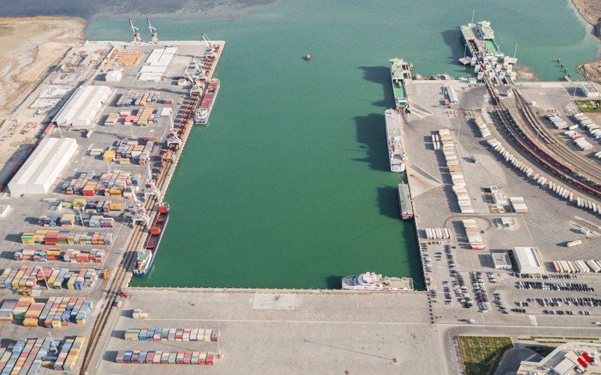 Названы работы по второй фазе строительства Бакинского порта