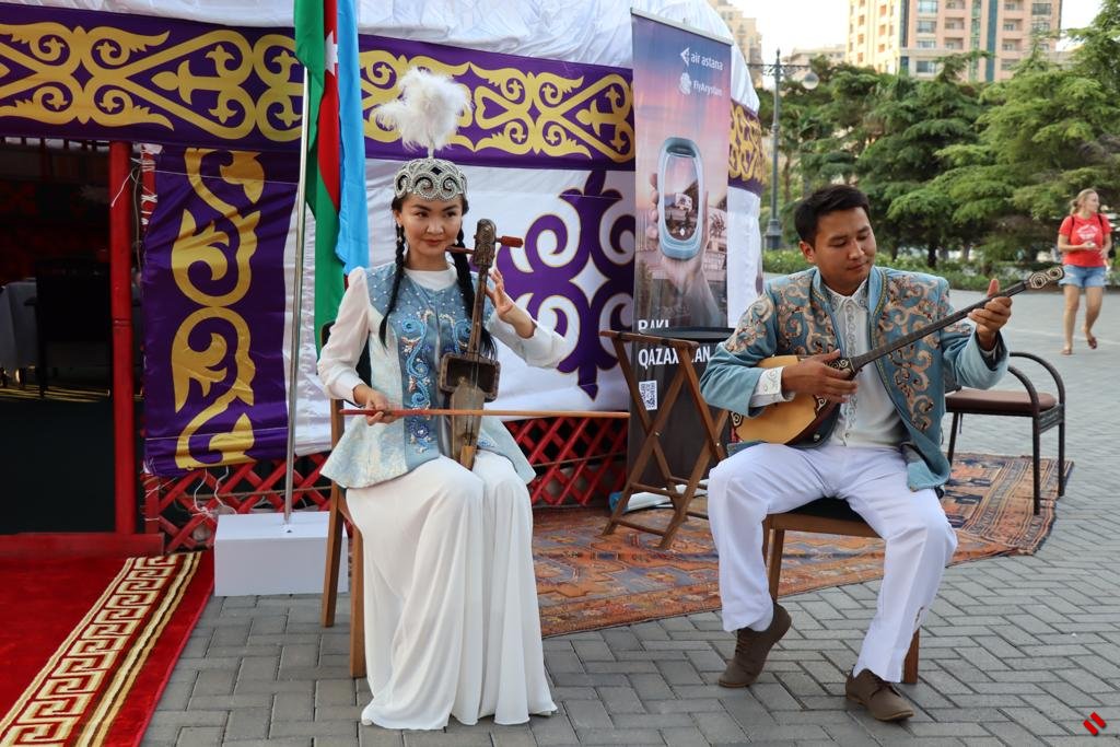 На Приморском  бульваре остоялась церемония открытия казахской  юрты