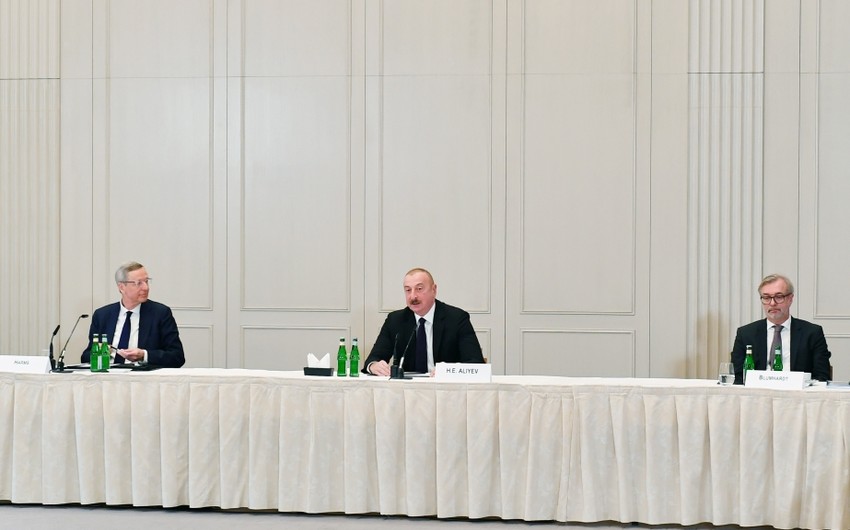 Президент: "Зеленая" энергия из Азербайджана скоро будет иметь не меньшую важность, чем природный газ Президент: "Зеленая" энергия из Азербайджана скоро будет иметь не меньшую важность, чем природный газ