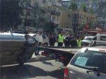 Bakıda daha bir maşın evakuatordan aşdı (FOTO)