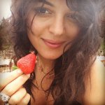 Ülviyyə Rəhmanova yeni layihə üçün fotokamera qarşısına keçib
