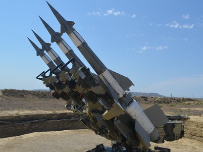 Hərbi Hava Qüvvələrinin təlimlərində S-300 PMU və S-125 2TM tipli zenit raket komplekslərindən istifadə olunub