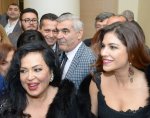 Türkan Şoray və qızı Bakıda film təqdim etdilər 