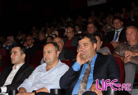 “Ölülər XXI əsr” komediyası ekranlara çıxıb
