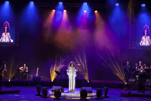 Röyanın 3 günlük “Qadın” konserti
