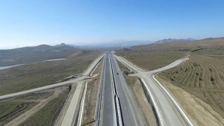 Bakı-Şamaxı yolu yenidən qurulur 