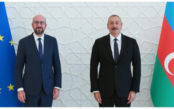 Шарль Мишель поздравил Ильхама Алиева с переизбранием на пост президента Азербайджана